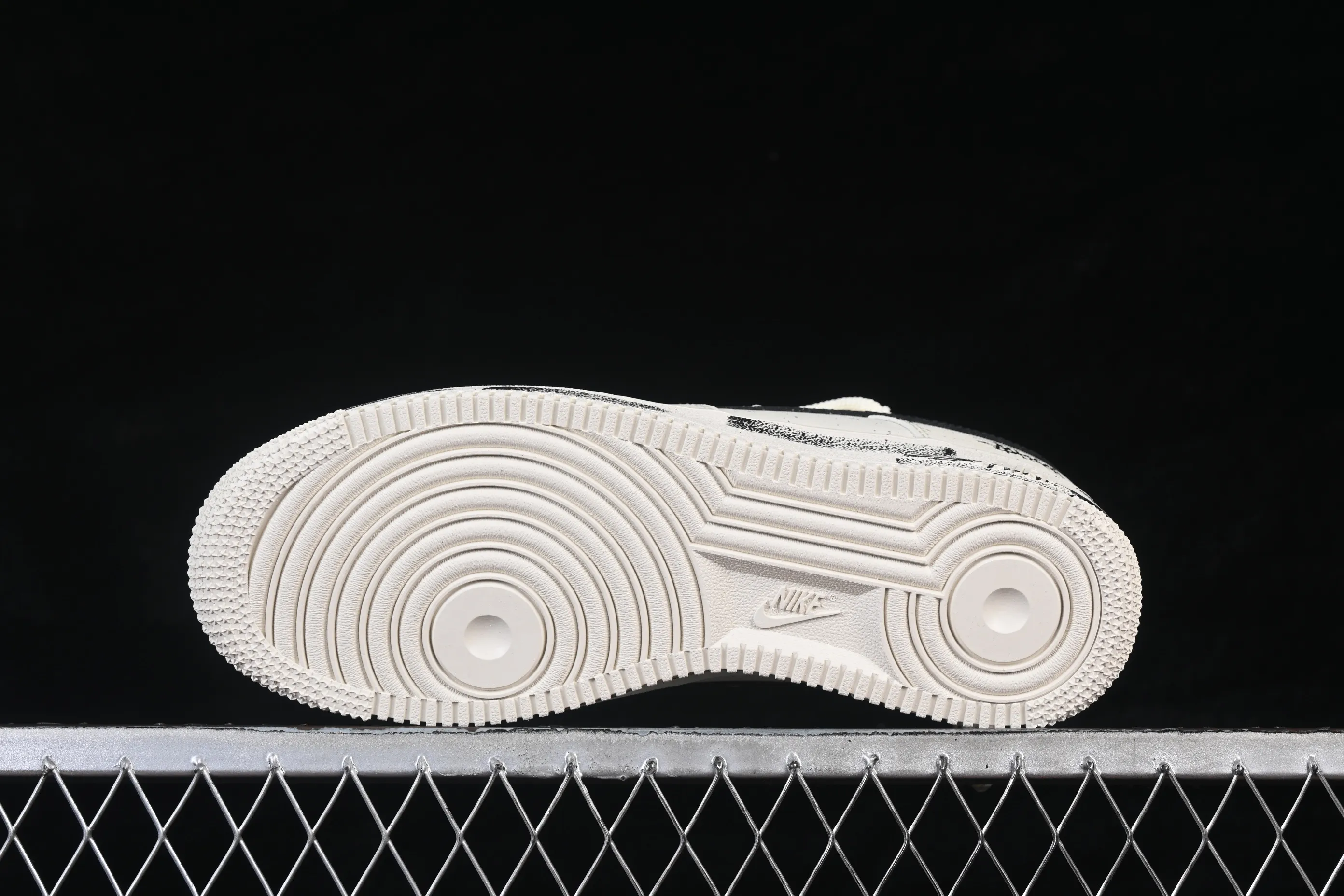 All categories Nk Air Force 1 Air Force series Nk Air Force 1 Low Air Force low-top Nike Air Force 1'07 Low Two-dimensional theme Air Force 1 low-top casual sneakers ZH0316-159